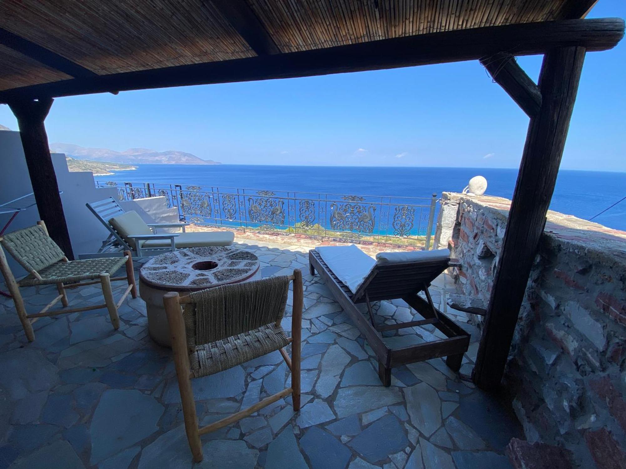 Castle Rizaraki Hotel Kokkala Exterior foto