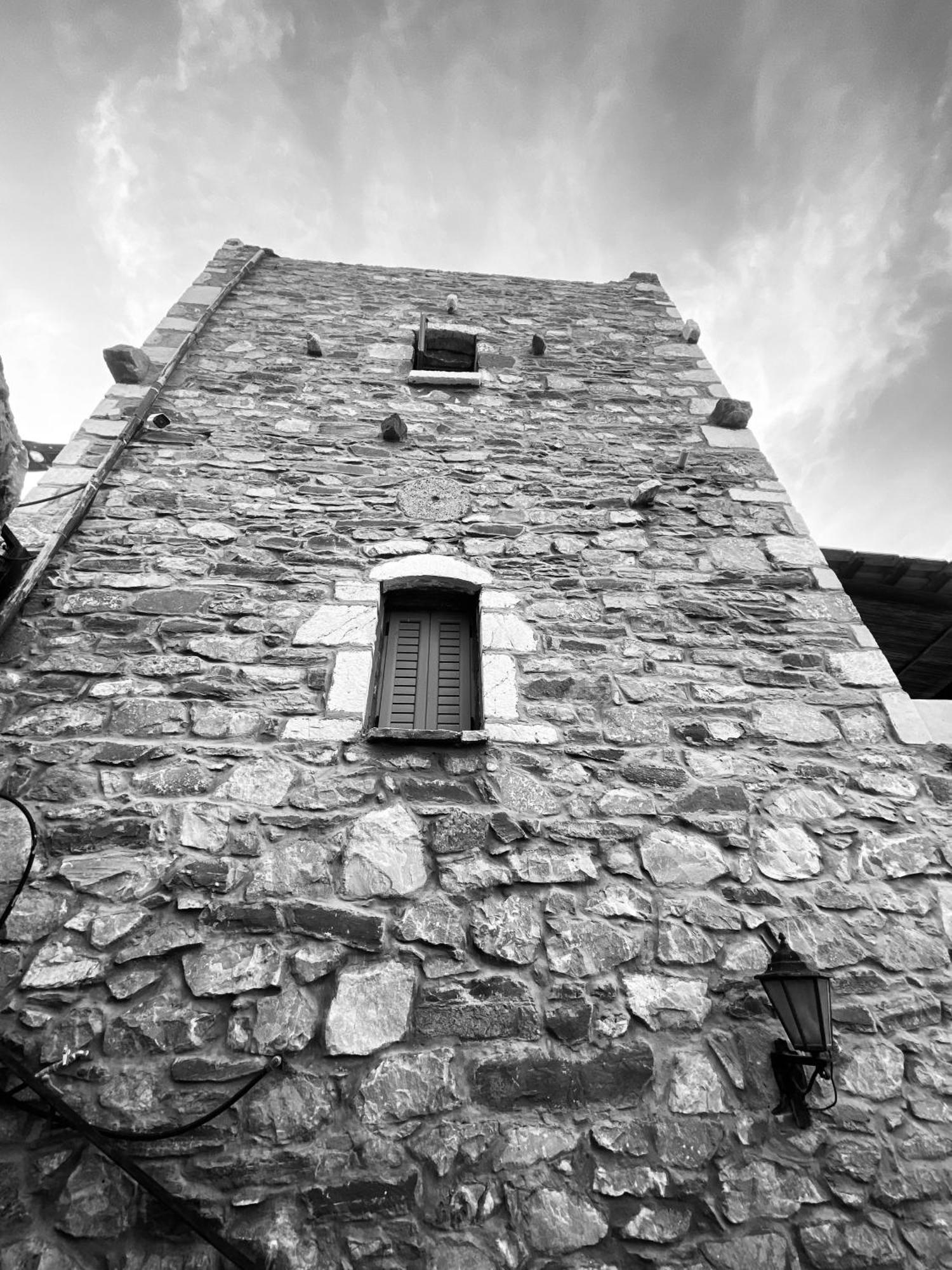 Castle Rizaraki Hotel Kokkala Exterior foto