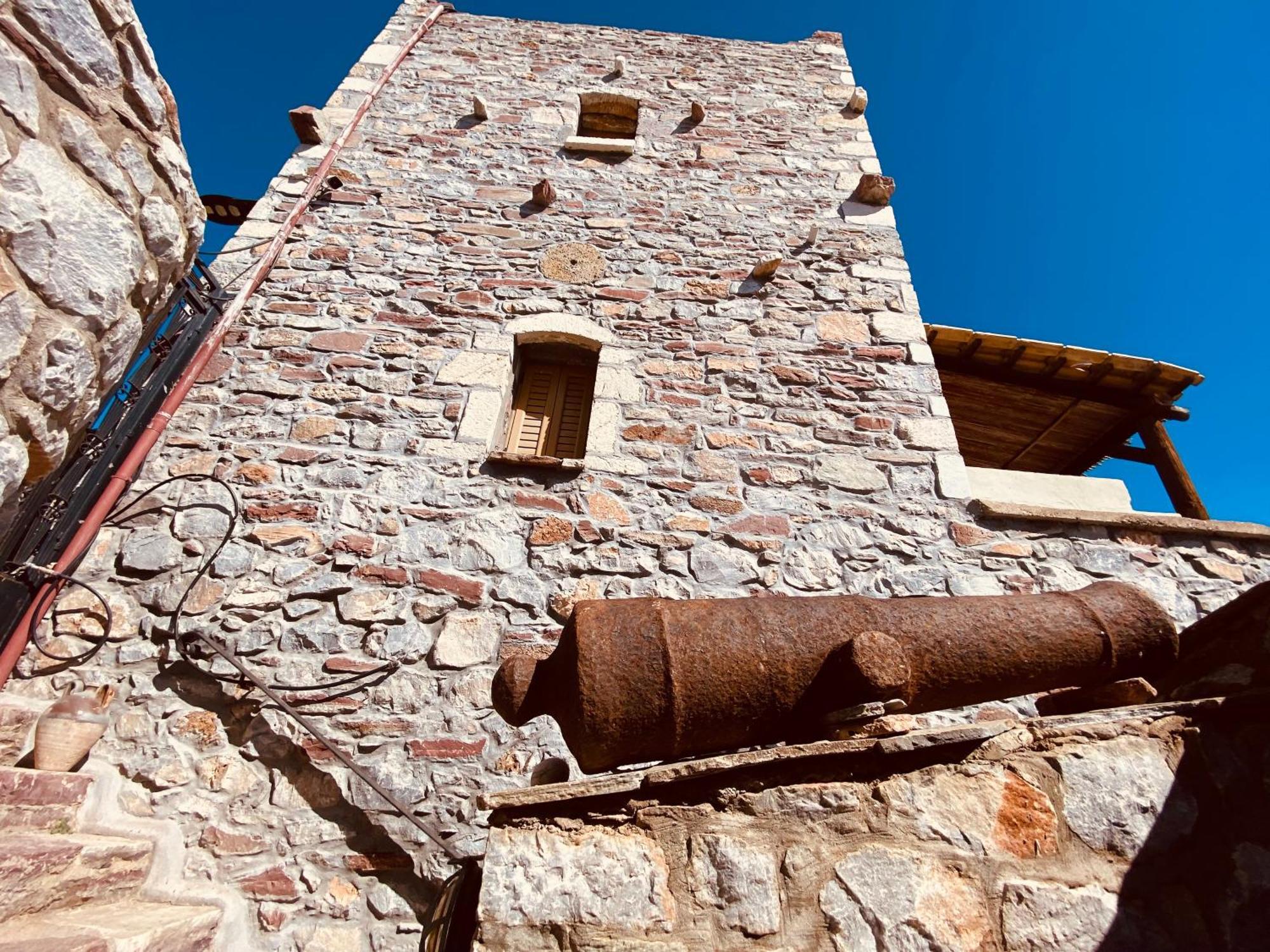 Castle Rizaraki Hotel Kokkala Exterior foto