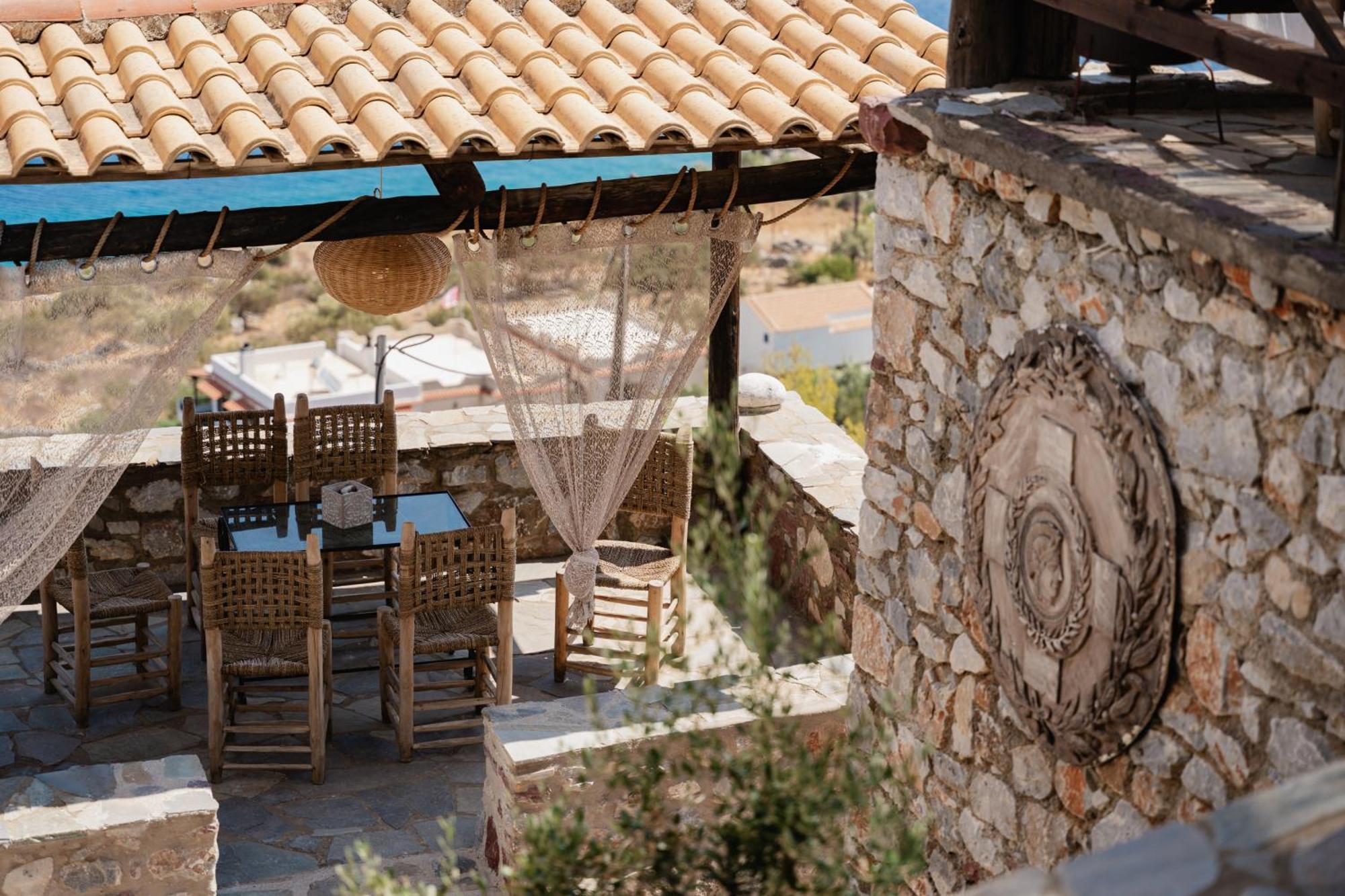 Castle Rizaraki Hotel Kokkala Exterior foto