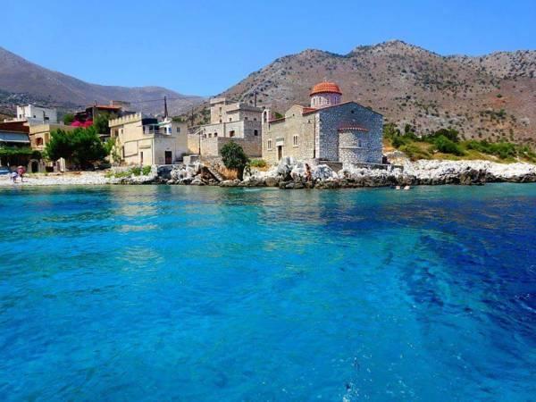 Castle Rizaraki Hotel Kokkala Exterior foto